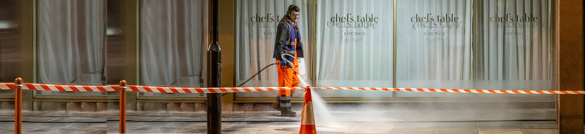jet cleaning pavement